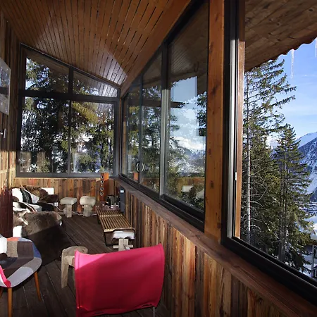 Snow 1850 Hotel
