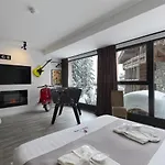 Snow 1850 Hotel